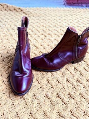 Seychelles Burgundy Shiny Leather Ankle Booties 8.5 Western Boho Indie Cowgirl